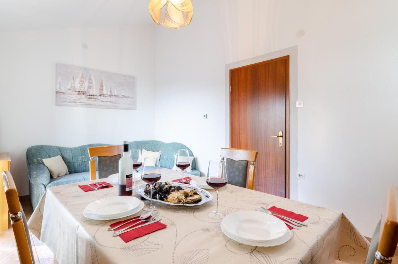 Apartmani Suncica Selce Exterior photo